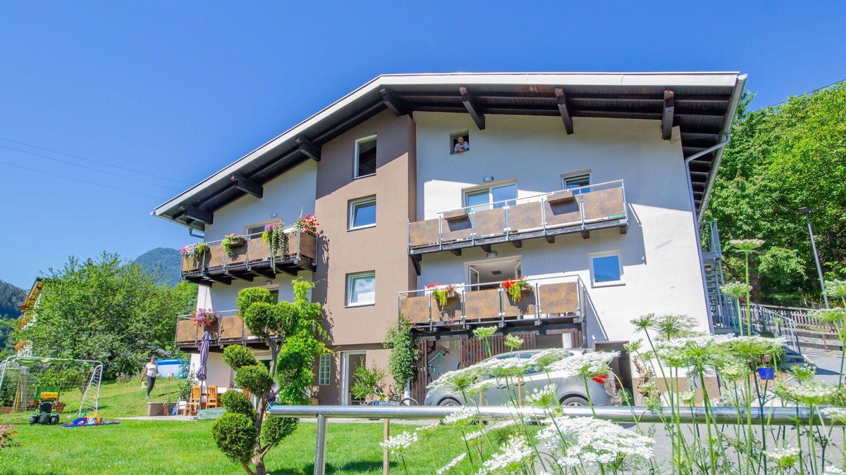 Pians Apartment | Beautiful apartment for 4 people with WIFI, TV, balcony and parking