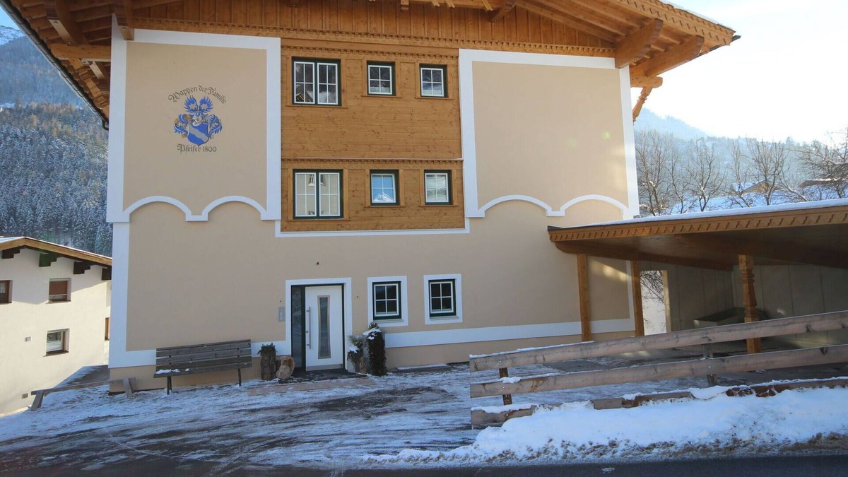 Pians Apartment | Beautiful apartment for 8 guests with WIFI, TV, balcony and parking