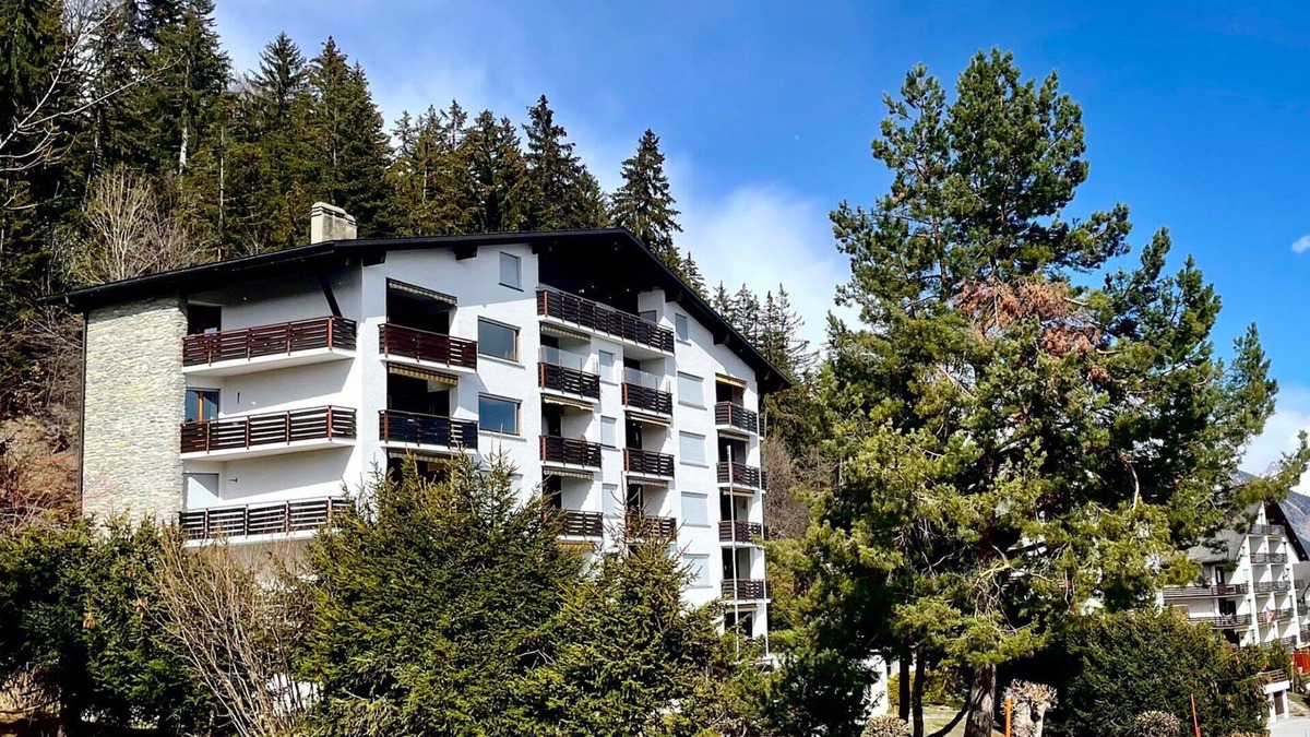 Randogne Apartment | Beautiful apartment for 4 people with WIFI, TV, balcony and pets allowed