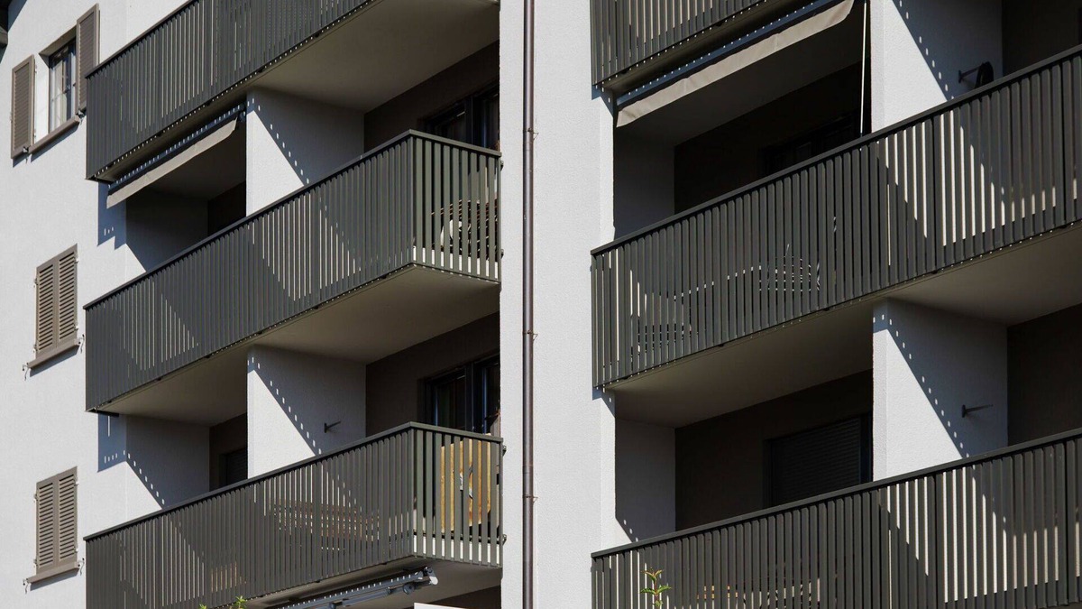 Falera Apartment | Beautiful apartment for 5 people with pool, WIFI, TV, balcony and panoramic view