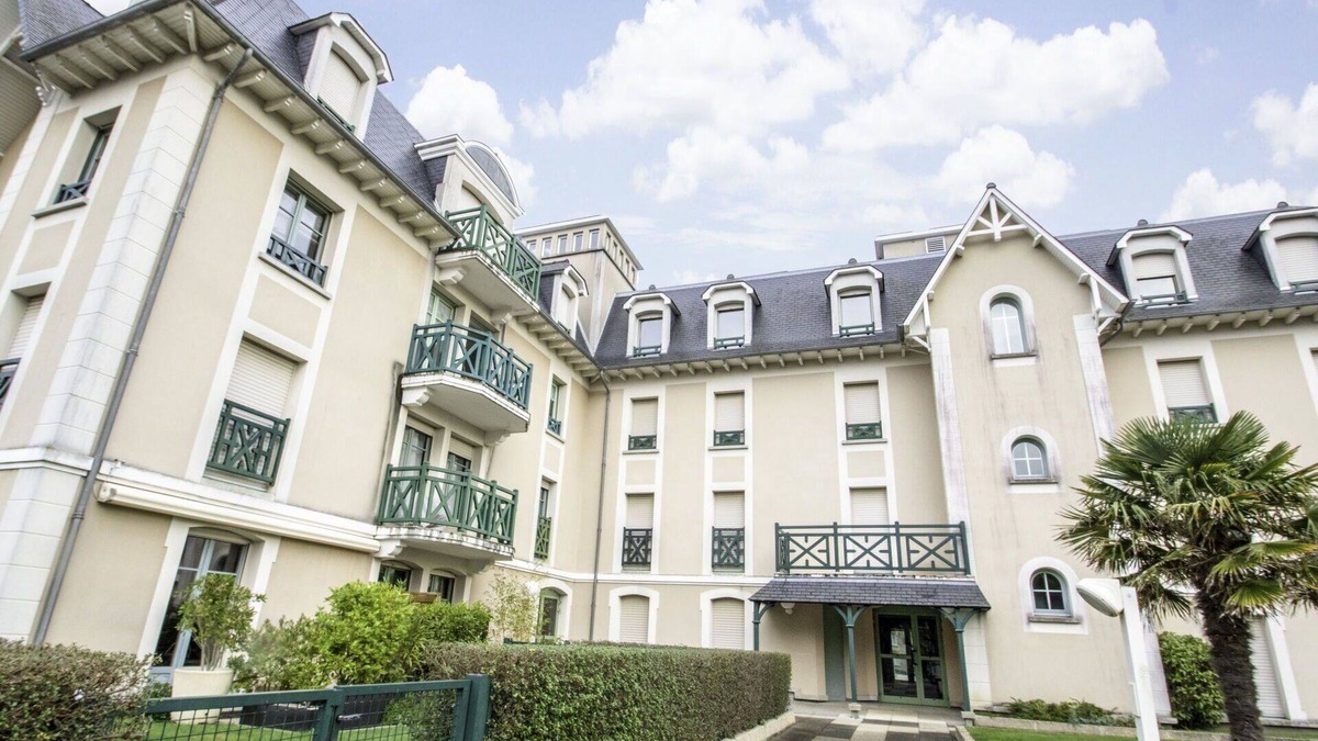Saint-Igneuc Apartment | Beautiful apartment for 4 guests with WIFI, TV, patio, pets allowed and parking