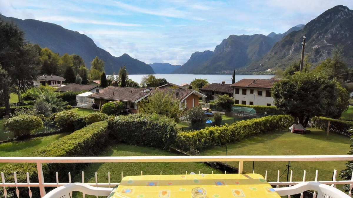 Vesta Apartment | Beautiful apartment for 12 people with WIFI, TV, terrace, pets allowed and parking