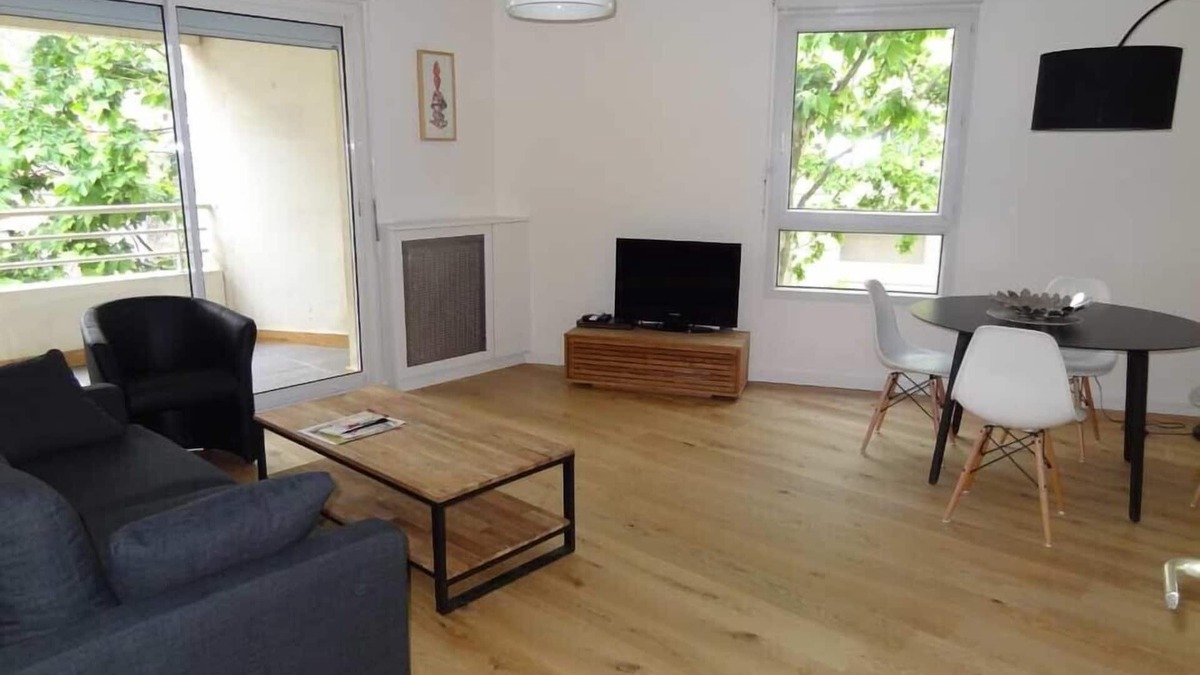 Antigone Apartment | Beautiful apartment, 53 m2 loggia 10m2 facing south Antigone district