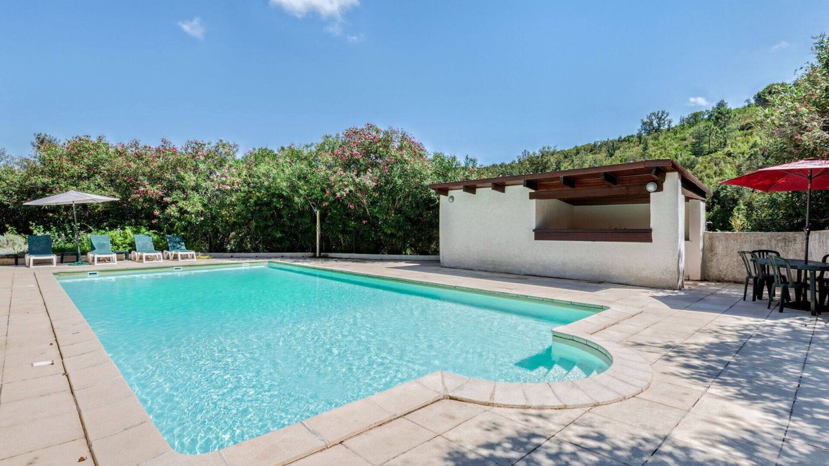 Pietroso Apartment | Beautiful apartment with A/C, pool, WIFI, TV, patio, pets allowed, panoramic view and parking
