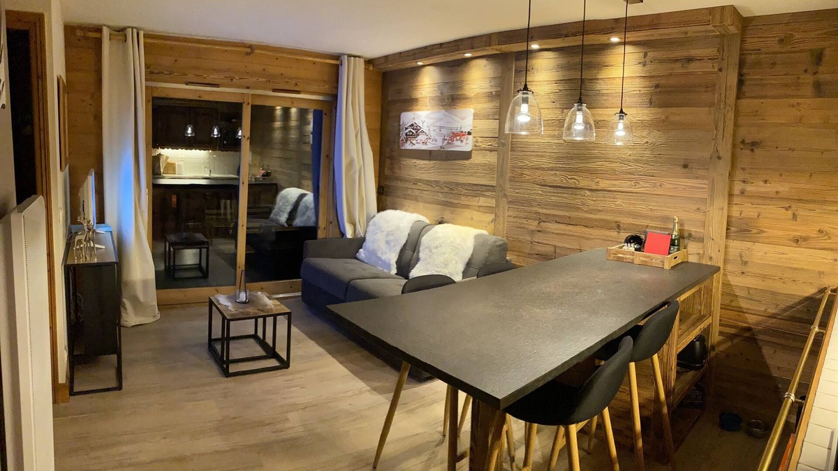 Les Saisies Ski Chalet | Beautiful apartment in ski station