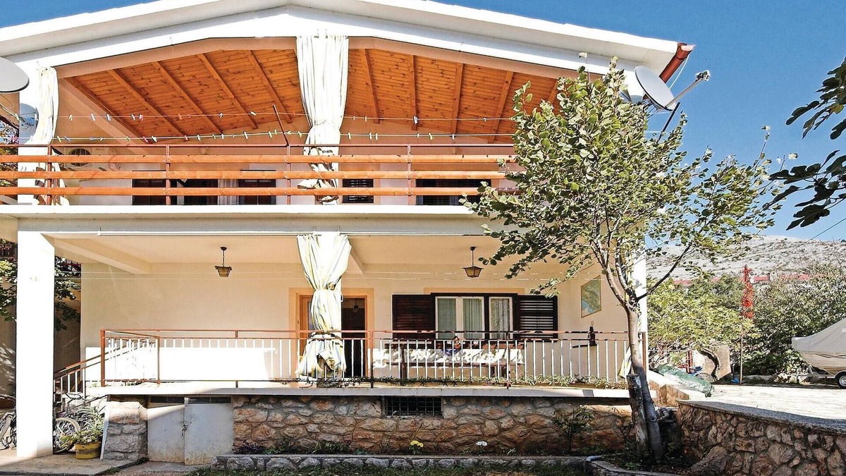 Starigrad Apartment | Beautiful apartment in Starigrad