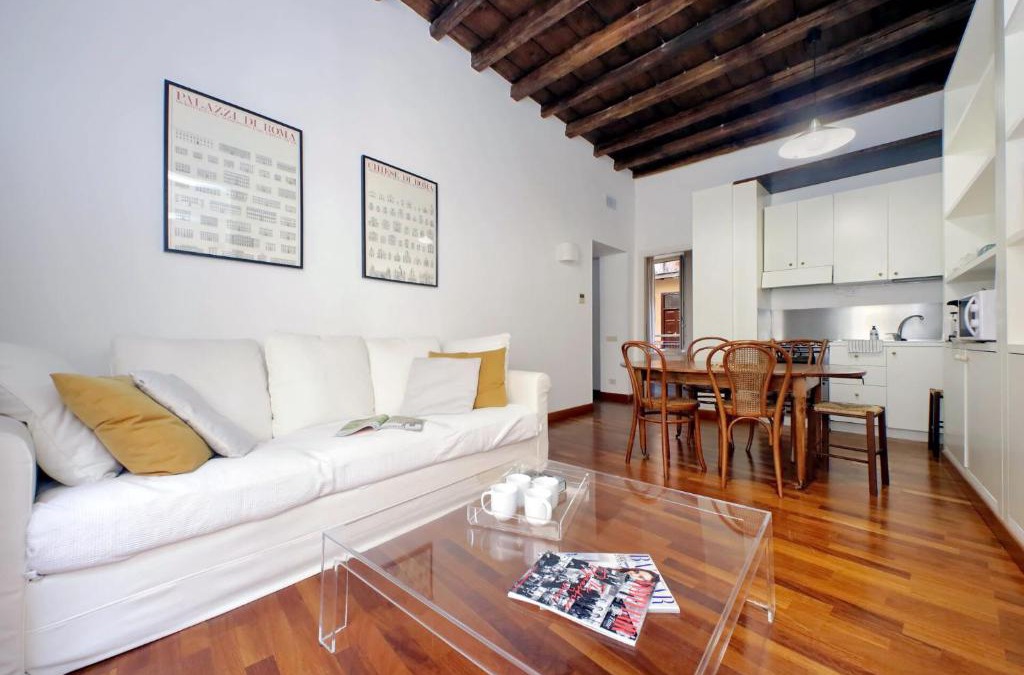 Rione VII Regola Apartment | Beautiful Apartment in Campo de Fiori