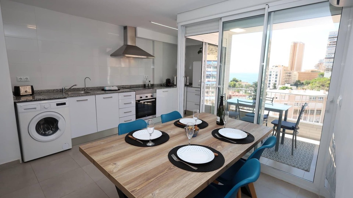 L'Albufereta Apartment | Beautiful apartment in Alicante on the beachfront for 4 people