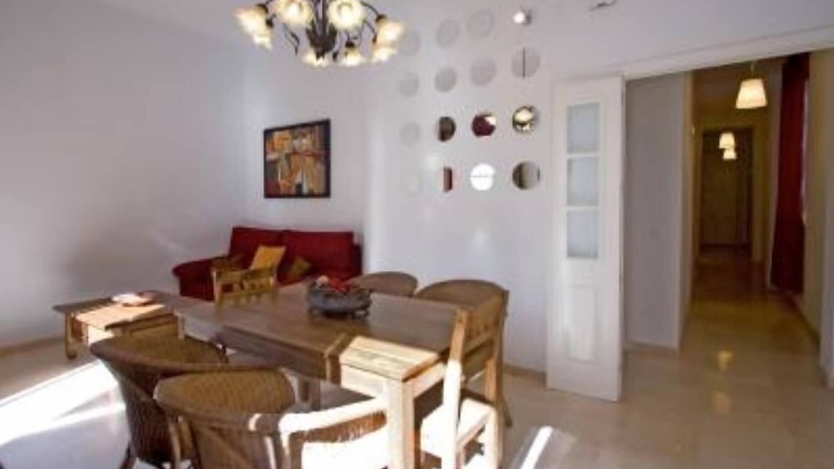 La Florida Apartment | Beautiful apartment in historical recently reformed building.