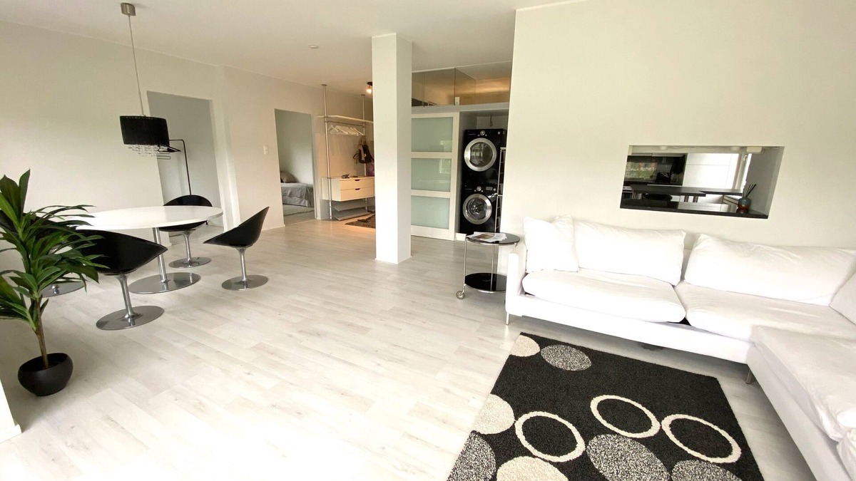 Haaga Apartment | Beautiful apartment in the middle of Helsinki area. Close to wonderful parks.