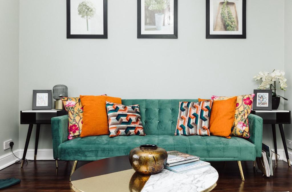 Guildford Apartment | Beautiful apartment in Guildford with parking