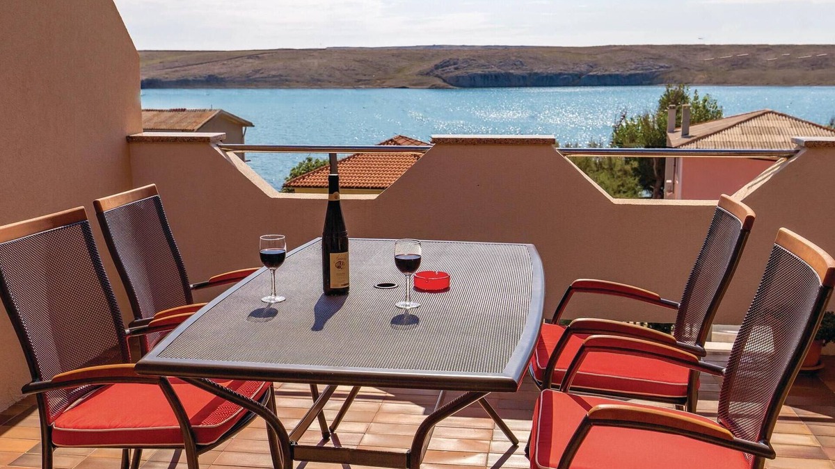Dinjiska Apartment | Beautiful apartment in Dinjiska