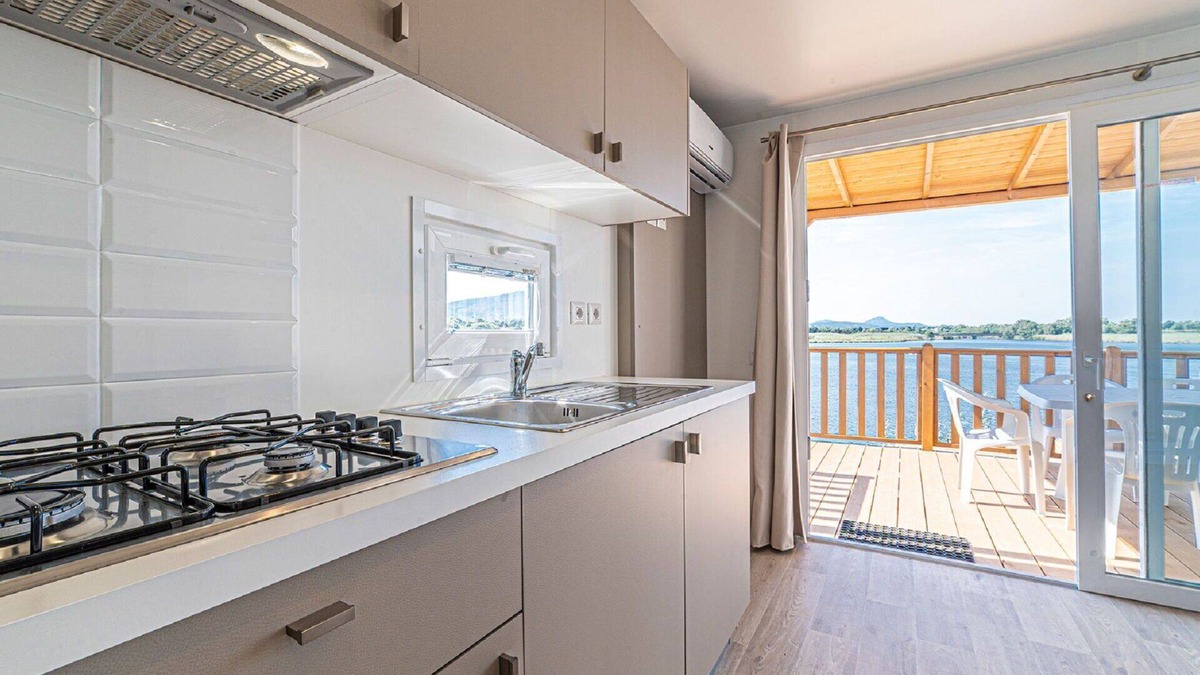 Fertilia House | Beautiful apartment in villa for 6 people with WIFI, pool, A/C, TV and terrace