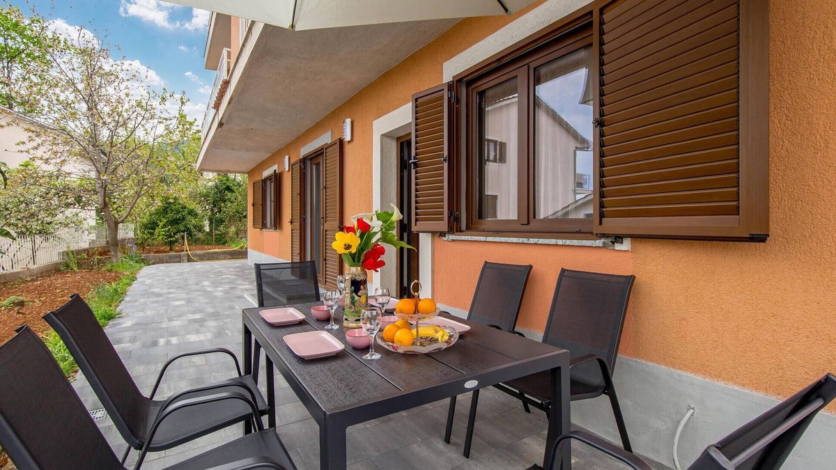 Opric Apartment | Beautiful apartment in Lovran with WiFi