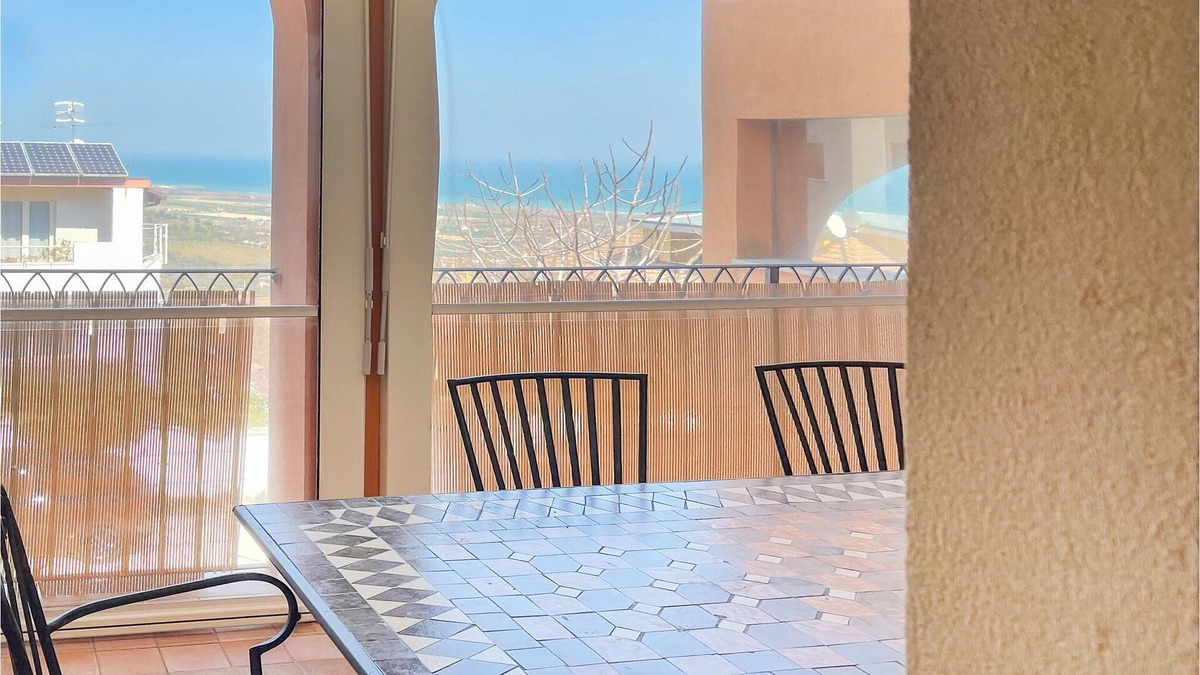 Colonnella Apartment | Beautiful apartment for a relaxing vacation on the Adriatic coast.