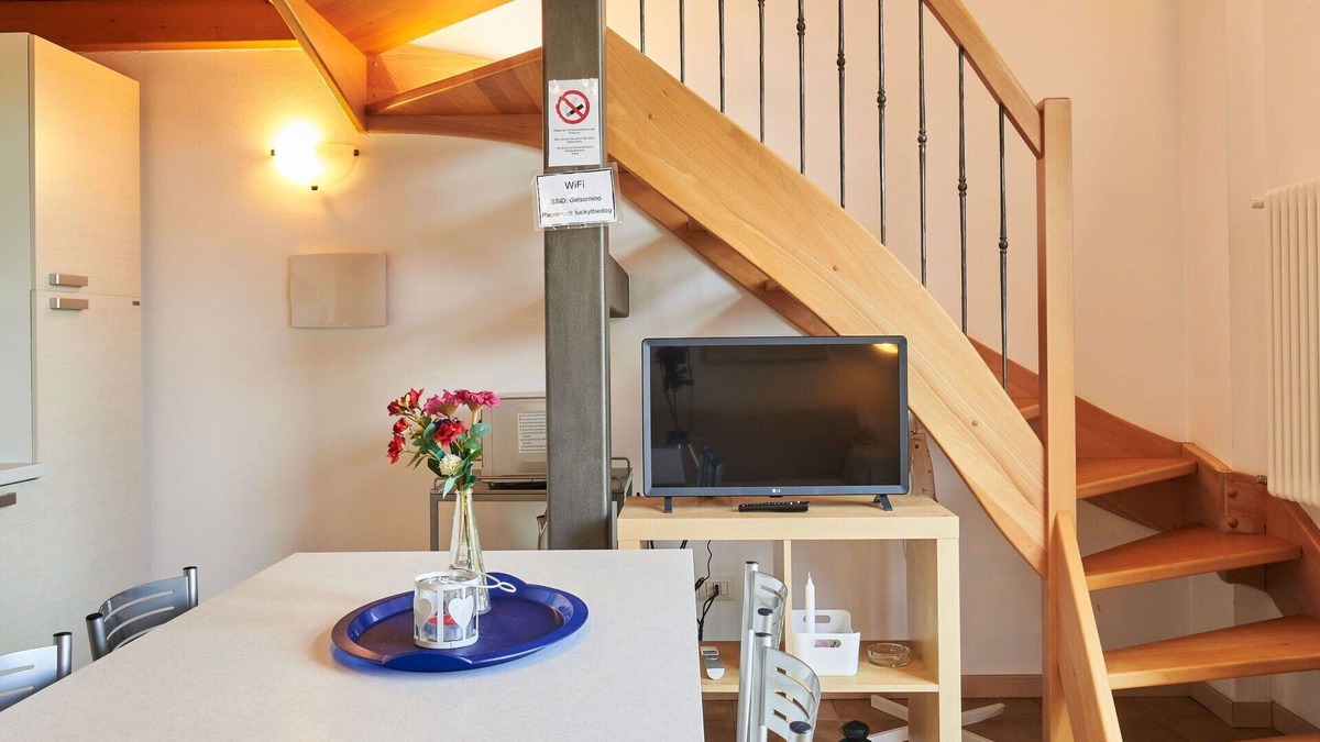 Consiglio di Rumo House | Beautiful apartment in villa for 4 people with A/C, WIFI, TV, patio and pets allowed