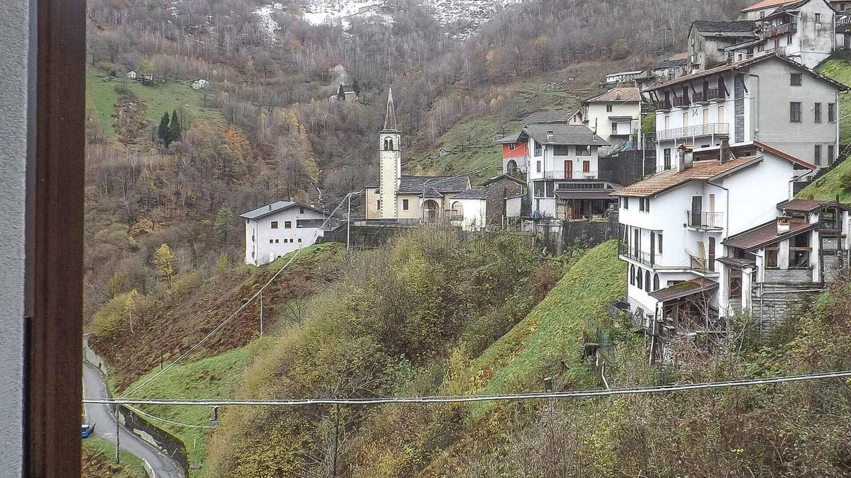 Valstrona Apartment | Beautiful apartment in Sambughetto