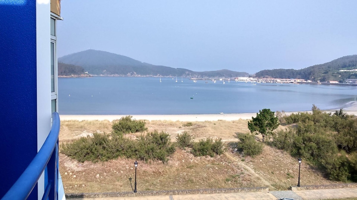 Cerdeira Apartment | Beautiful apartment on the beach front with sea views