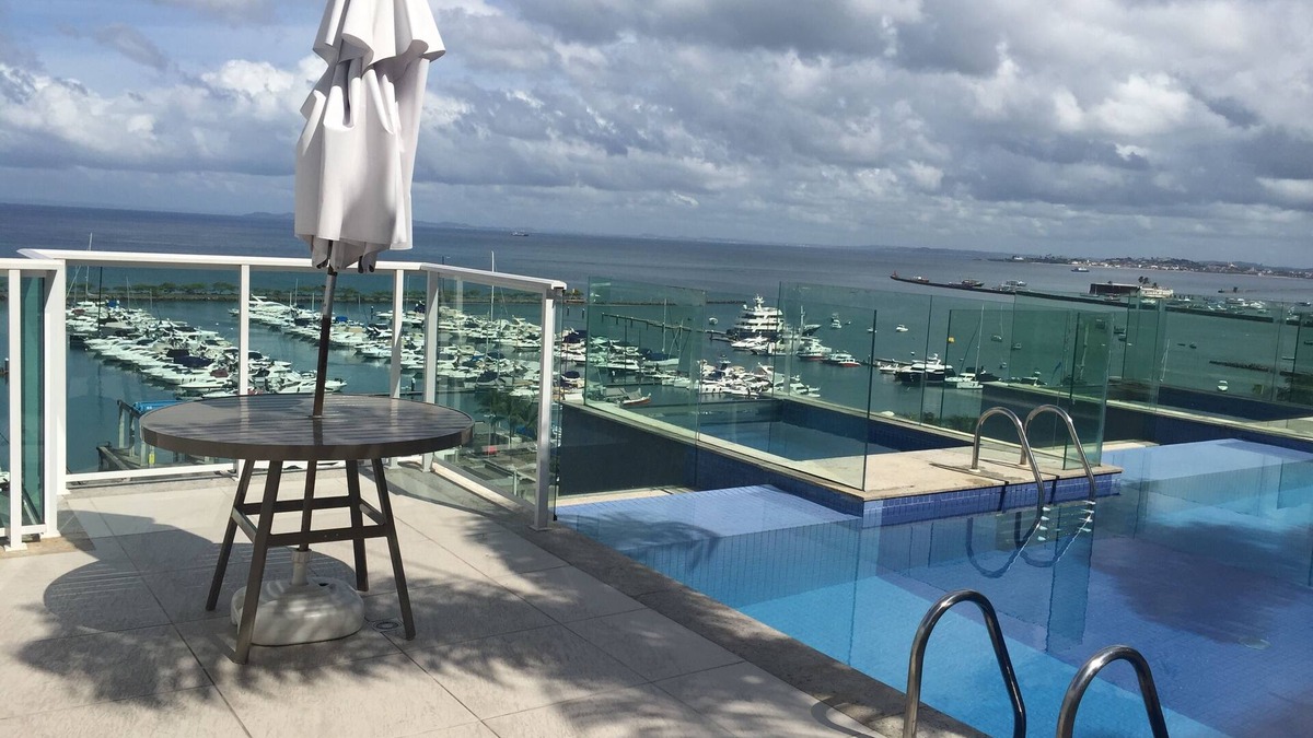 Dois de Julho Apartment | Beautiful apartment overlooking Bahia de Todos os Santos