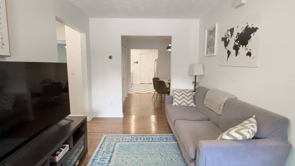 Virginia Highland Apartment | Beautiful Apartment Steps from Piedmont Park & Beltline