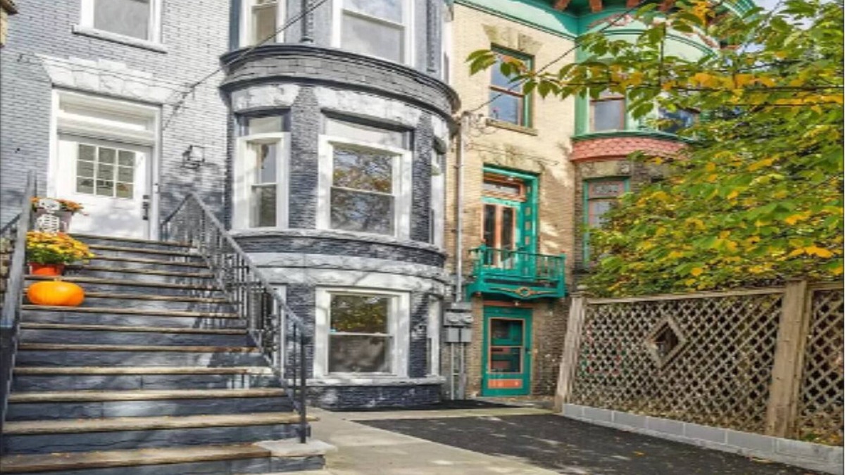 McGinley Square Apartment | Beautiful Apartment on Jersey City