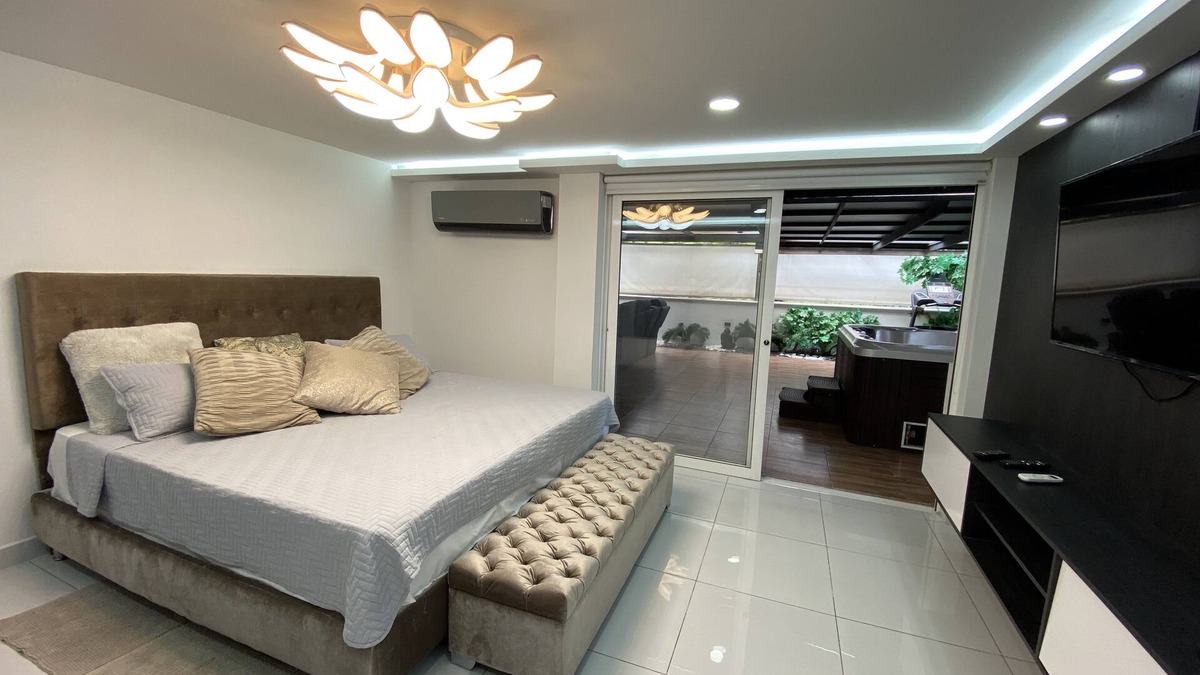 Florida Nueva Apartment | Beautiful apartment with Jacuzzi