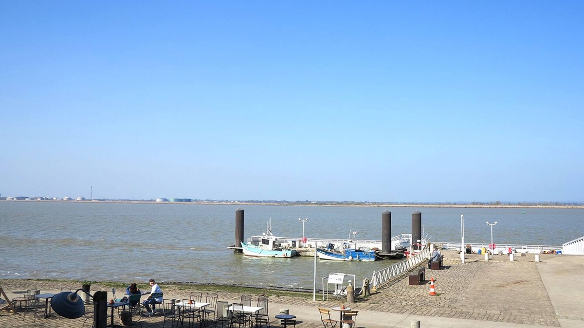 Paimboeuf Apartment | Beautiful apartment with direct view of the Loire