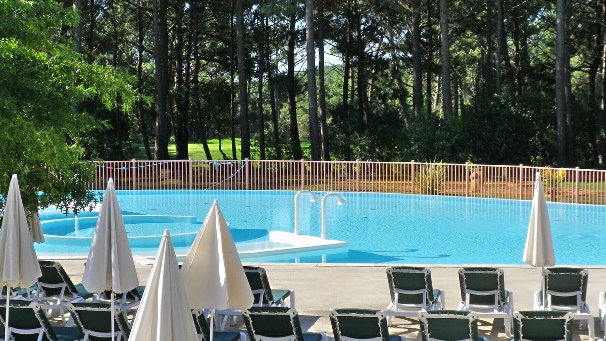 Lacanau-Ocean Apartment | Beautiful apartment with swimming pool, surrounded by pine forest and golf ocean