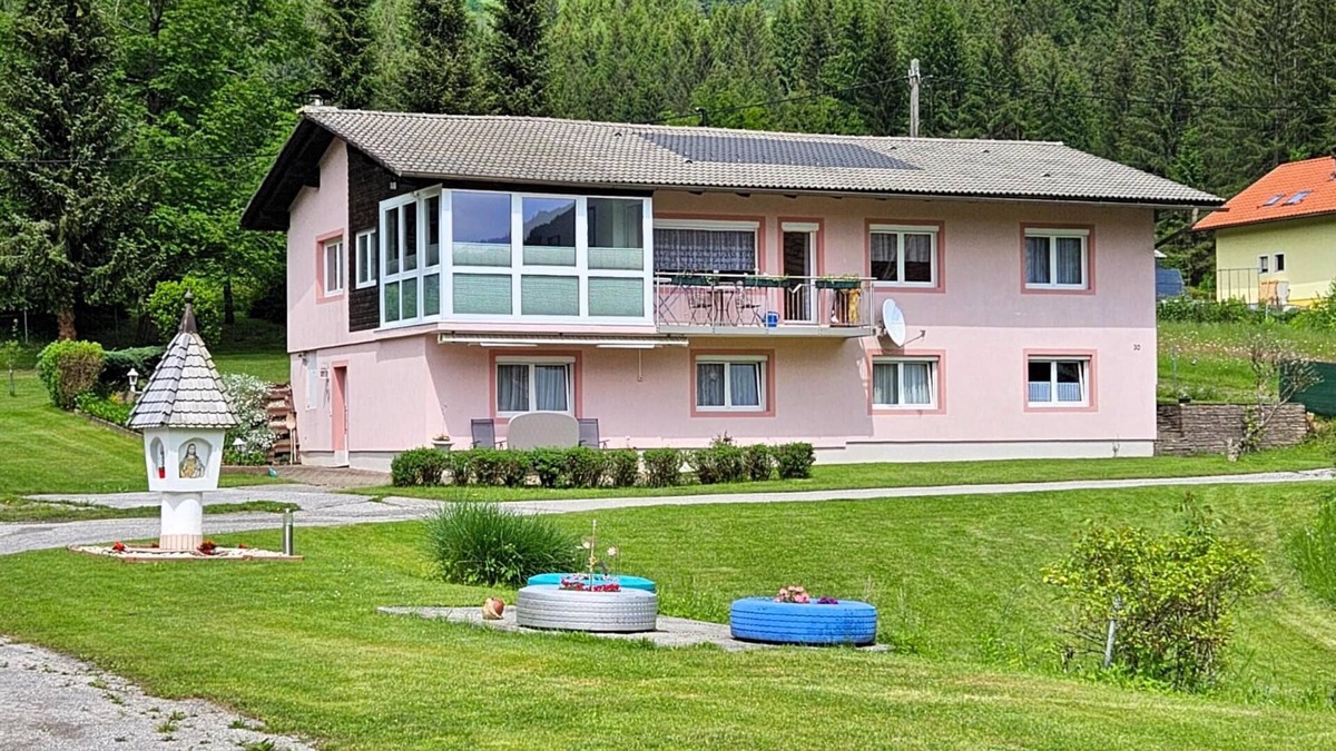 Arriach Apartment | Beautiful apartment with mountain views