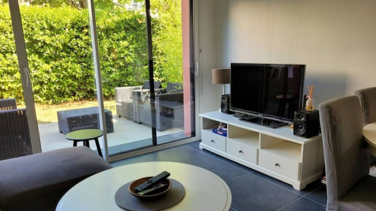 Maillets - Bellevue Apartment | Beautiful apartment with garden
