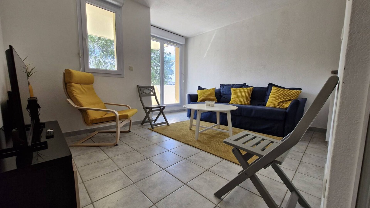 Touques Apartment | Beautiful apartment with pool in Touques