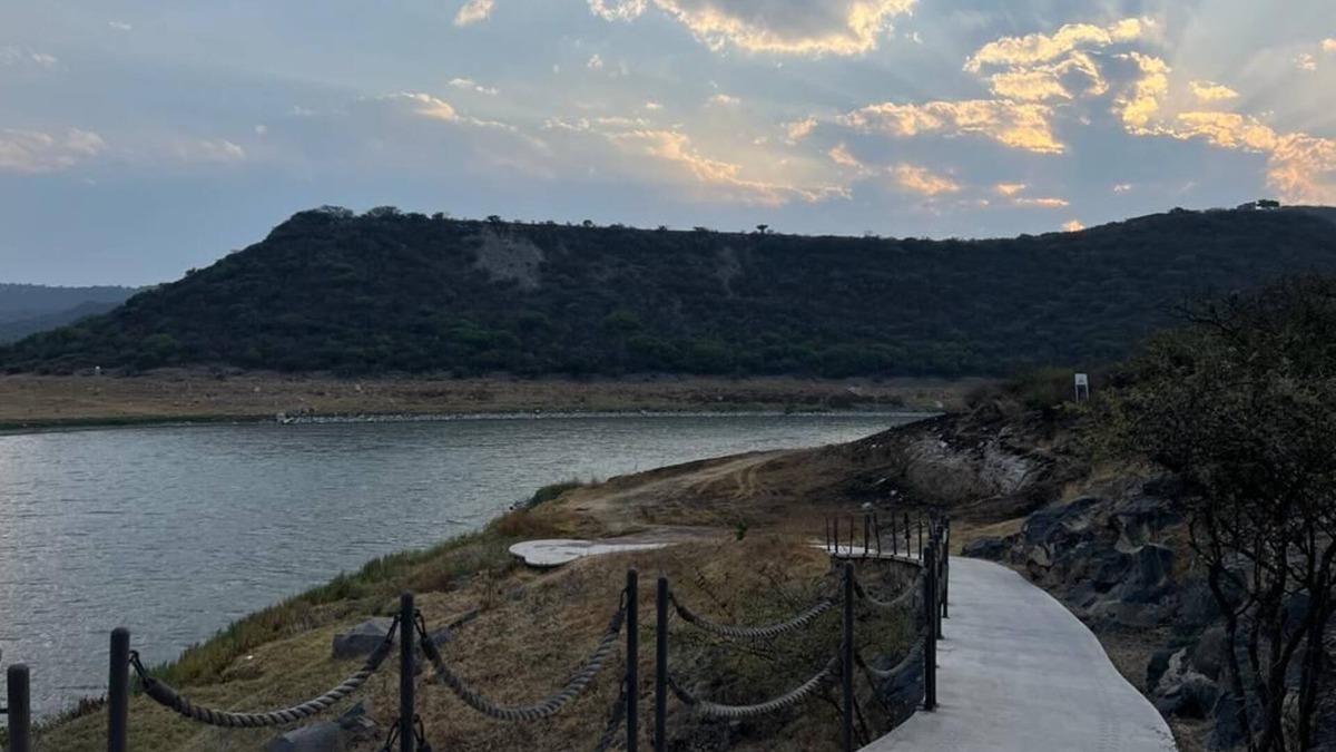 Corregidora Apartment | Beautiful Apartment with Amazing Lake and Sunset views