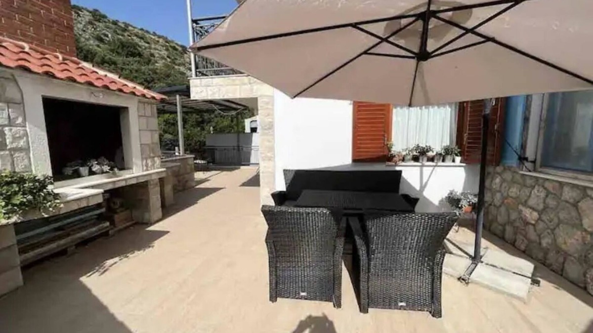 Stikovica Apartment | Beautiful Apartment With Huge Terrace and Sea View
