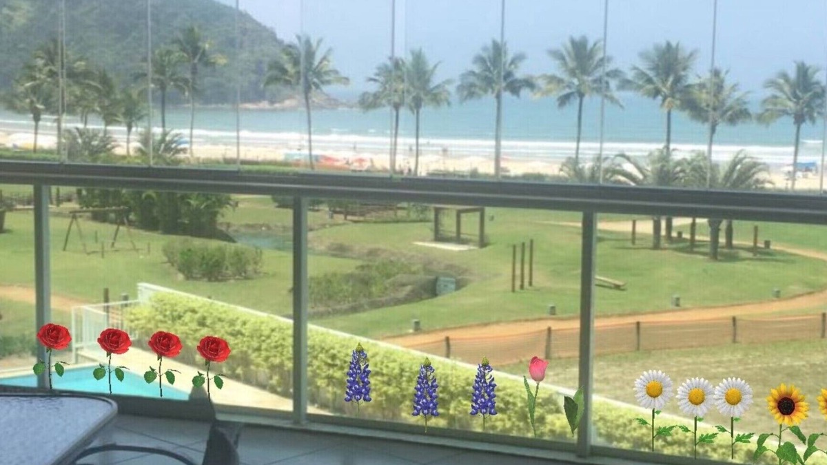 Riviera de Sao Lourenco Apartment | Beautiful Apt - 3 Bed + 1Empr 20 meters from the Beach