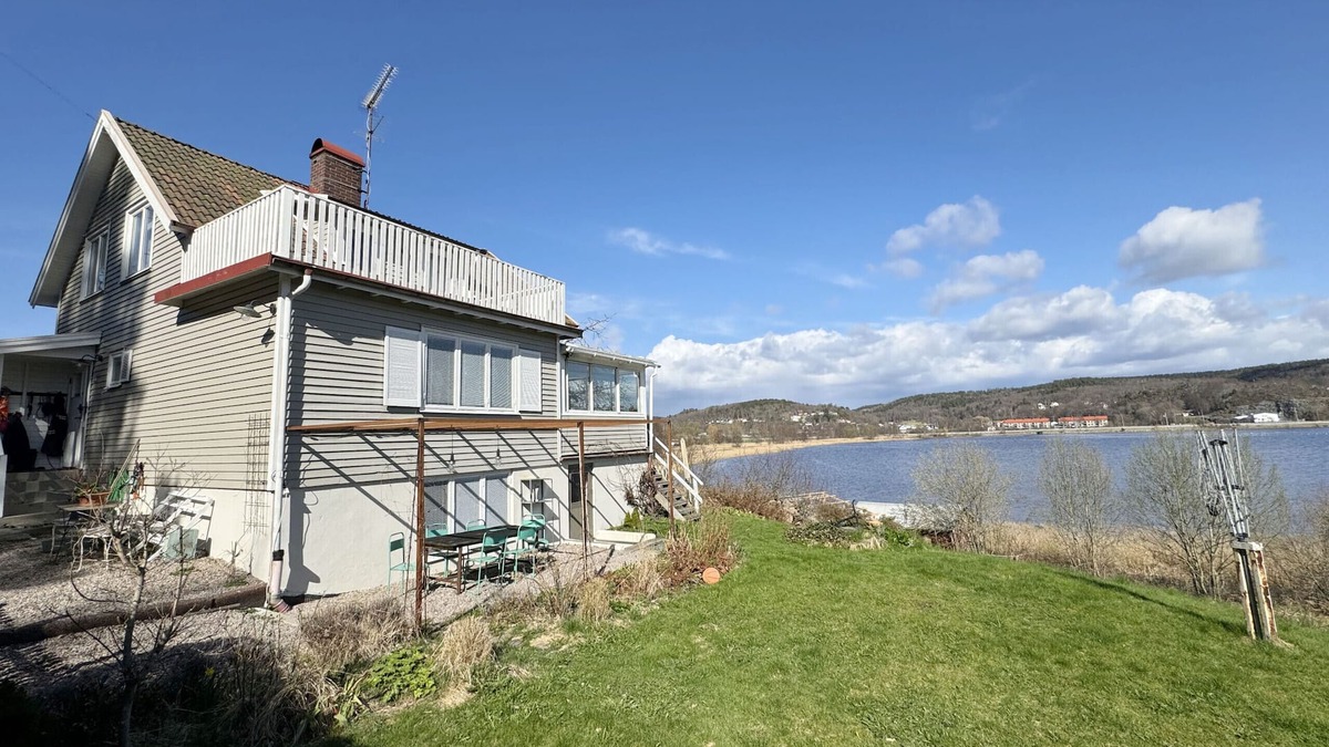 Ljungskile Ski Chalet | Beautiful archipelago villa outside Ljungskile | SE09056