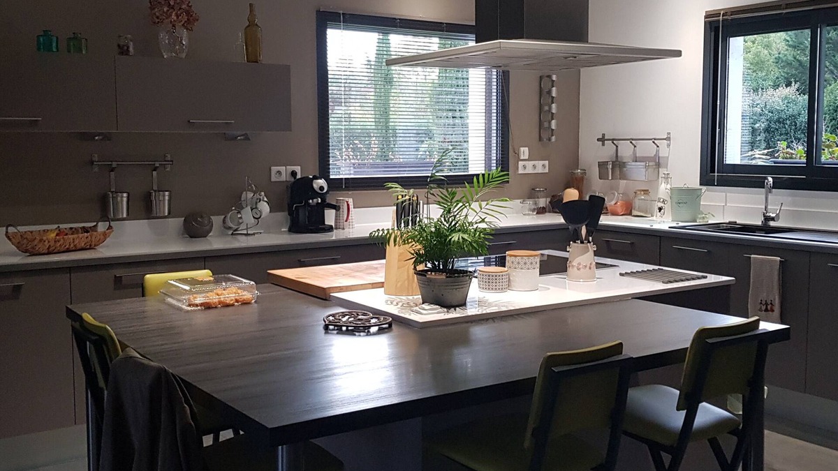 Casseneuil House | Beautiful architect-designed house in the heart of nature, 3 min from town center