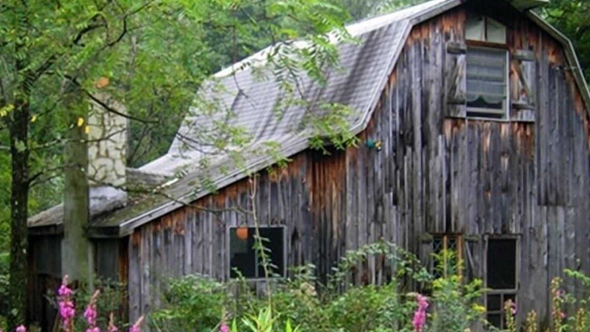 Kerhonkson Cabin | Beautiful Barn on 7 Acres - Get Away from it All
