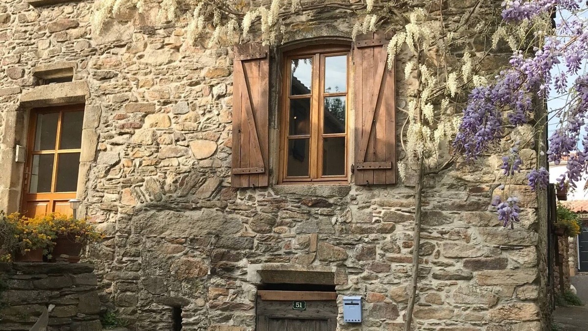 Mons House | Beautiful base for walking, swimming and relaxing