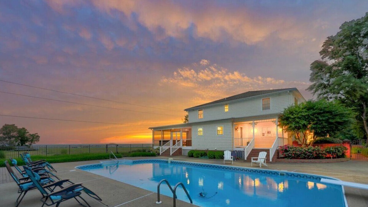 Fishing Creek Villa | Beautiful Bayside Villa on Chesapeake