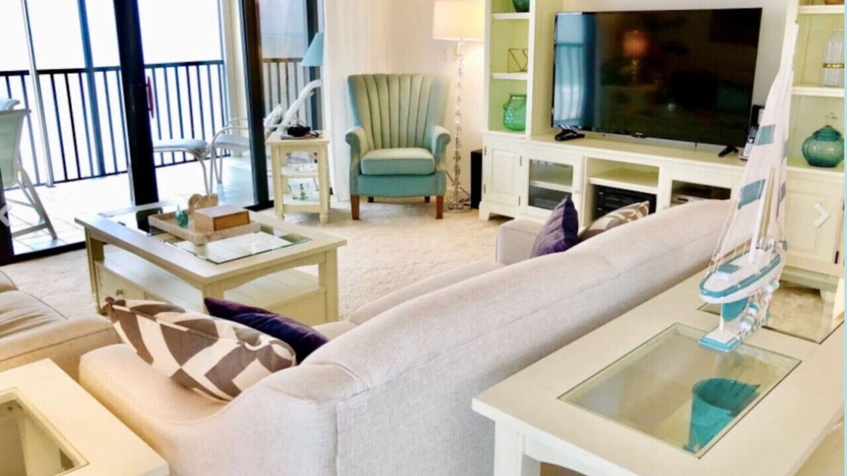 Indian Rocks Beach Apartment | Beautiful Beach Front Gulf Condo