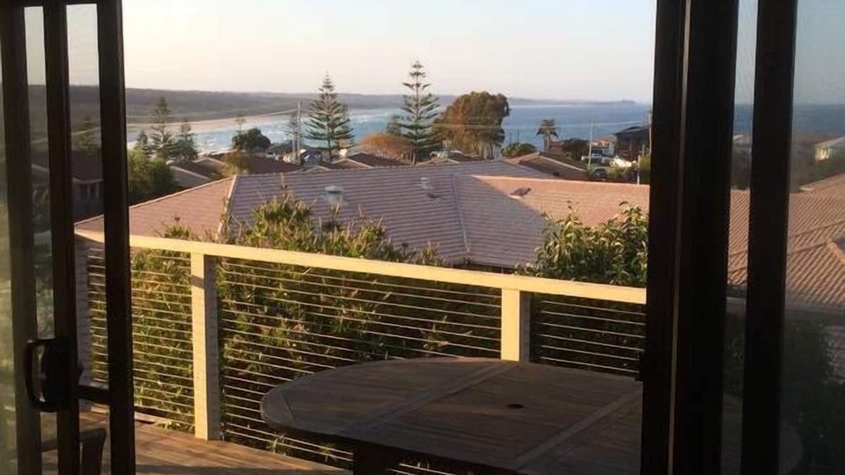 Dalmeny House | Beautiful Beach Experience - Cresswick Gardens
