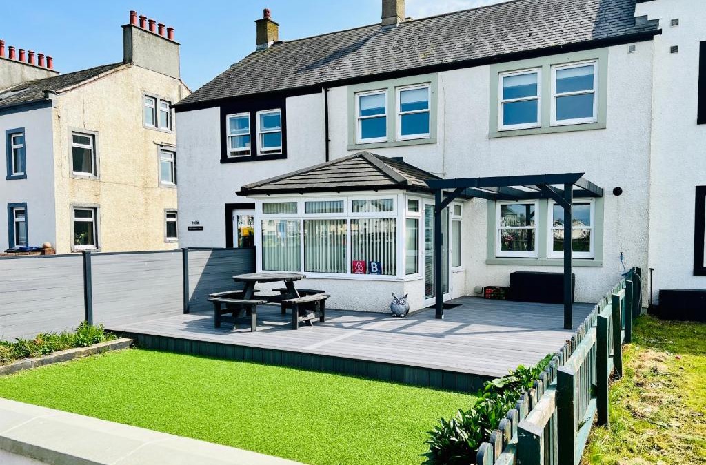 Allonby House | Beautiful Beach Front Cottage