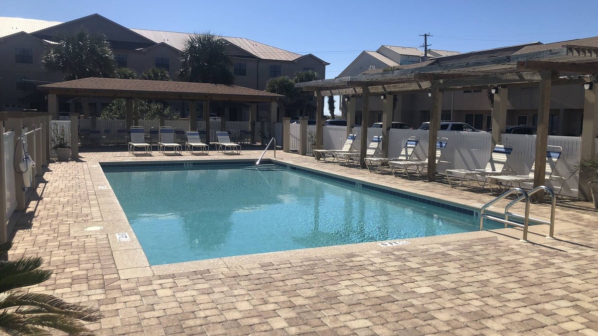 Sugar Beach House | *Beautiful Beach Getaway* 2 Bedroom/2.5 Bathroom Gulf Side Townhouse