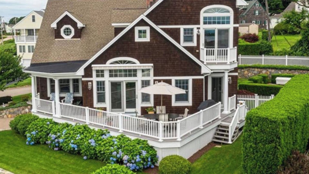 Bonnet Shores House | Beautiful Beach House with fantastic ocean views! Short walk to beach.