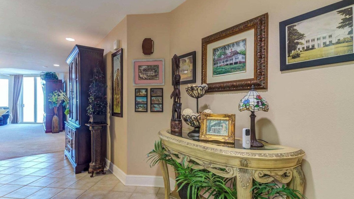 Biloxi Condo | Beautiful Beach location 3-bdrm/3 ba condo with extreme amenities in Biloxi MS