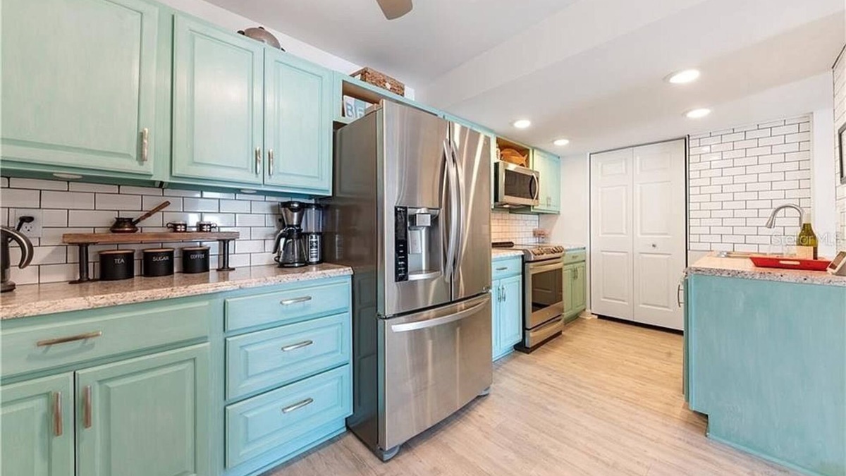 Belleair Beach Condo | Beautiful Beach Condo just steps to the sand!
