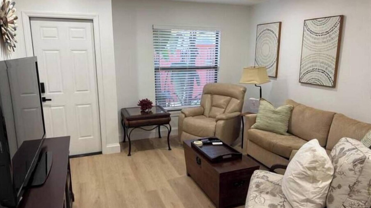 Bonita Shores Apartment | Beautiful Beach Oasis