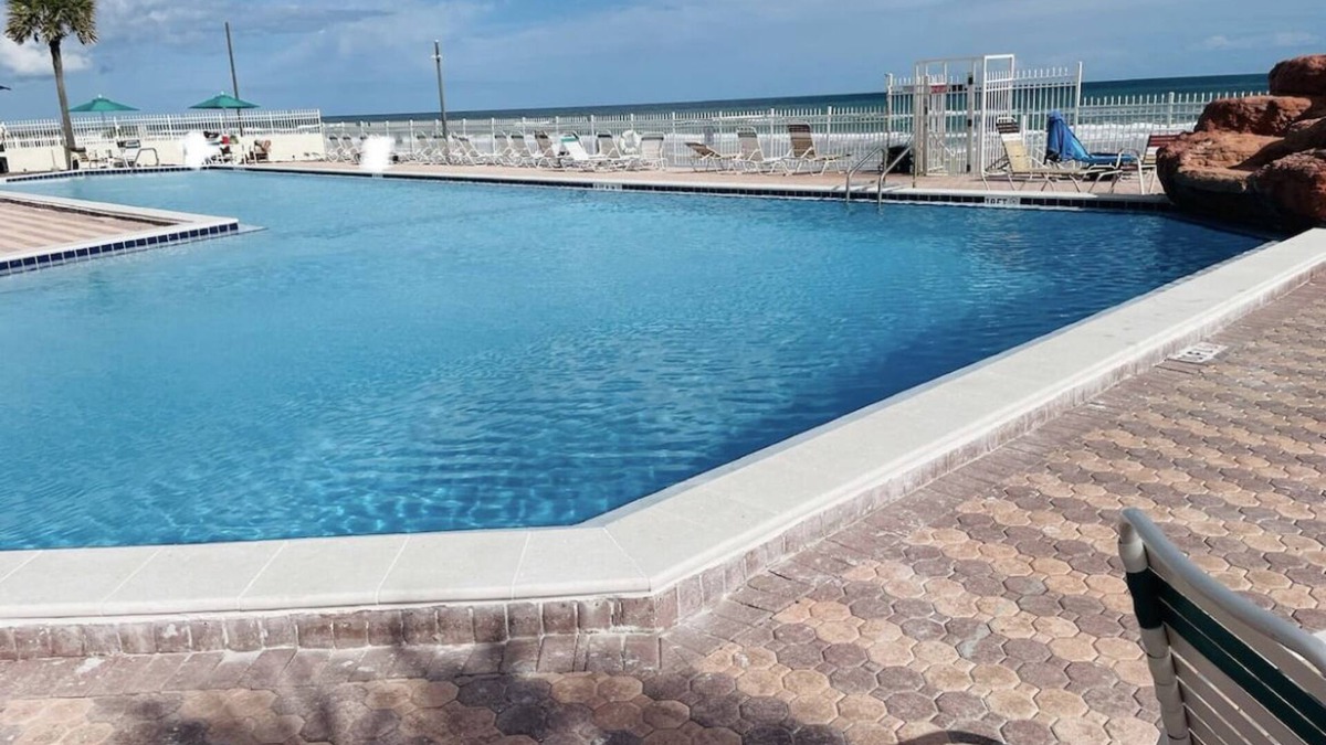 Lenox Park Condo | Beautiful Beachfront Resort Condo
