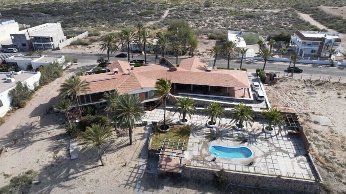 Bahia Kino House | Beautiful beachfront 7 BR 6.5 BtR colonial style estate on 30,000 sqft lot