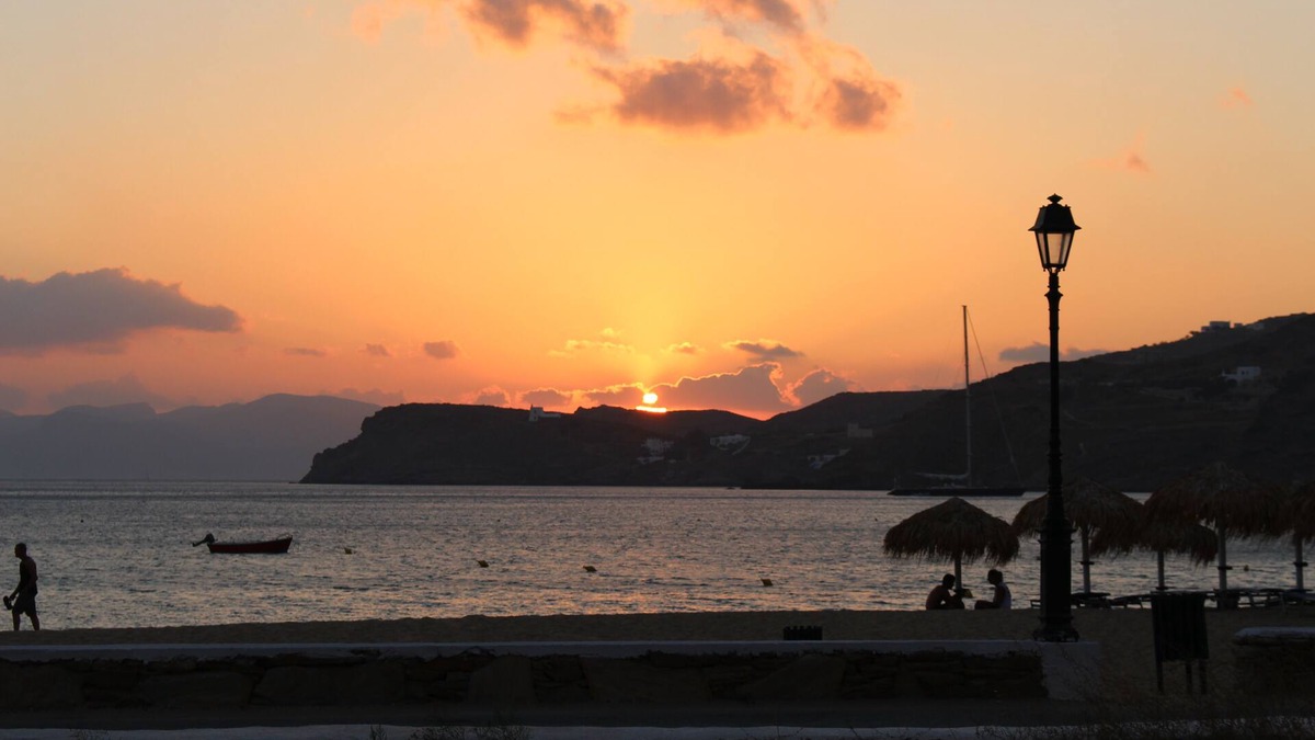 Ios House | Beautiful beachfront property